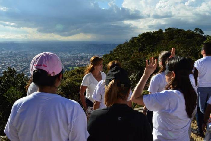 Recorrer las montañas de Bogotá y conocer naturaleza